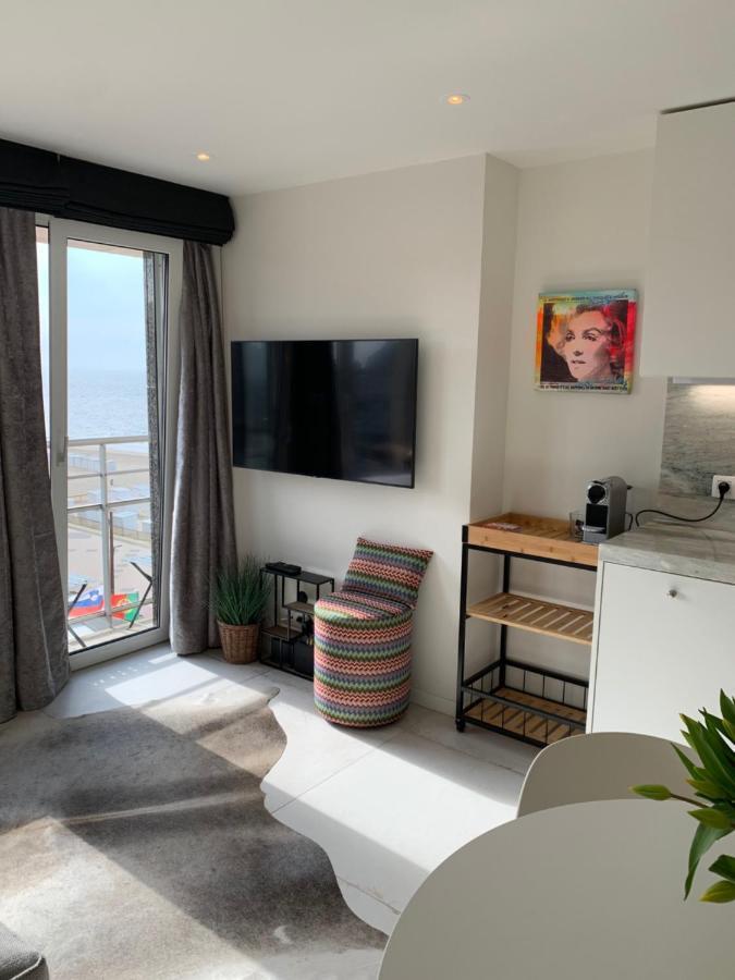 Luxe Studio/Suite Met Zeezicht En Volle Zon 克诺克－海斯特 外观 照片