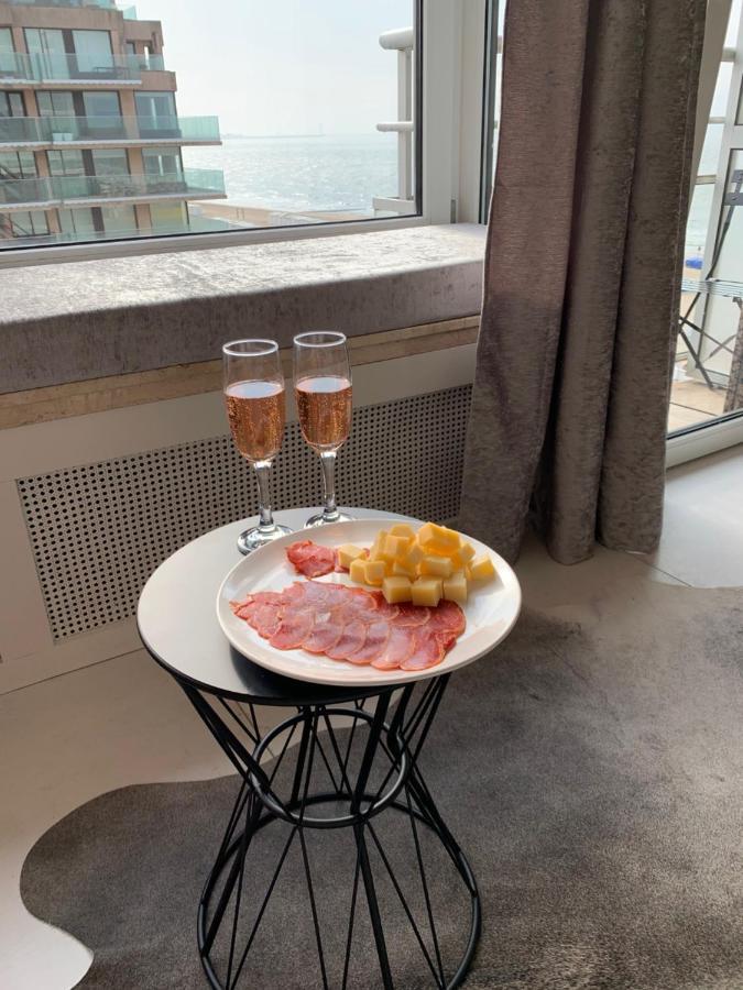 Luxe Studio/Suite Met Zeezicht En Volle Zon 克诺克－海斯特 外观 照片
